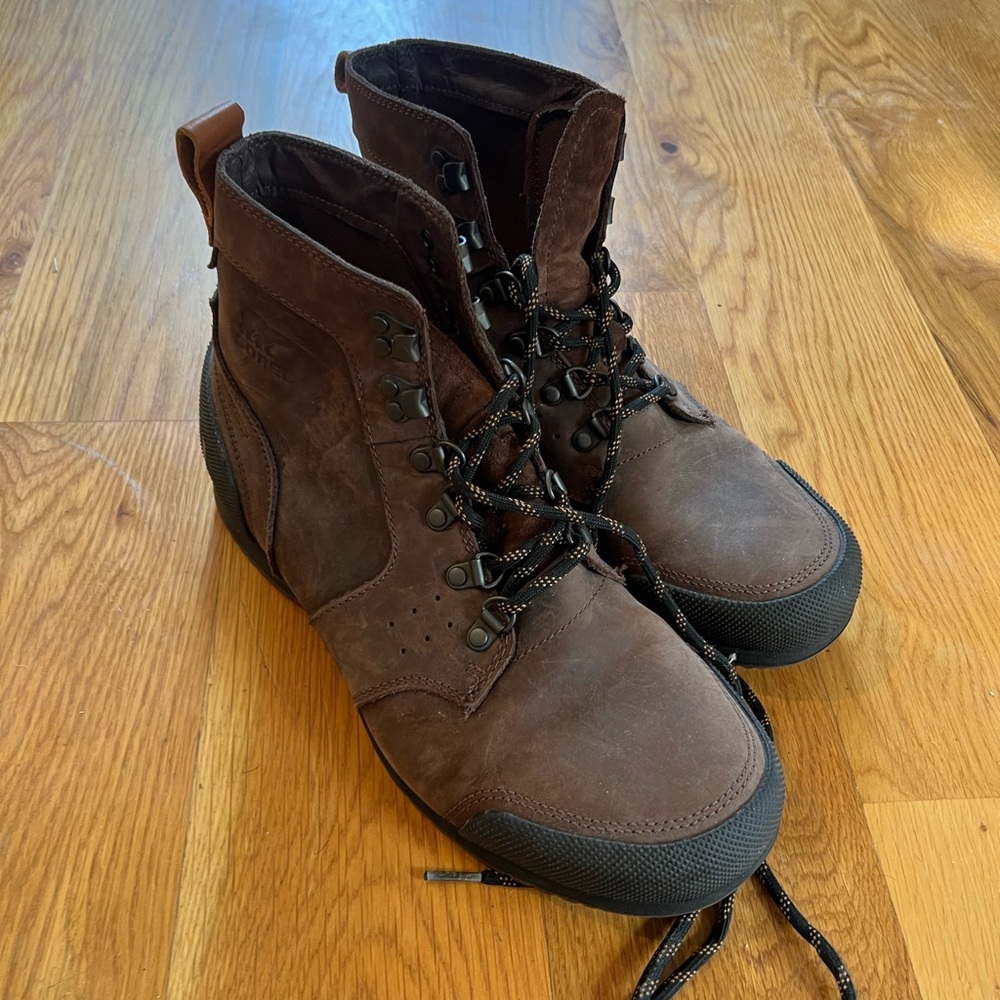 Sorel Dark Brown Men's Lace-Up Boots